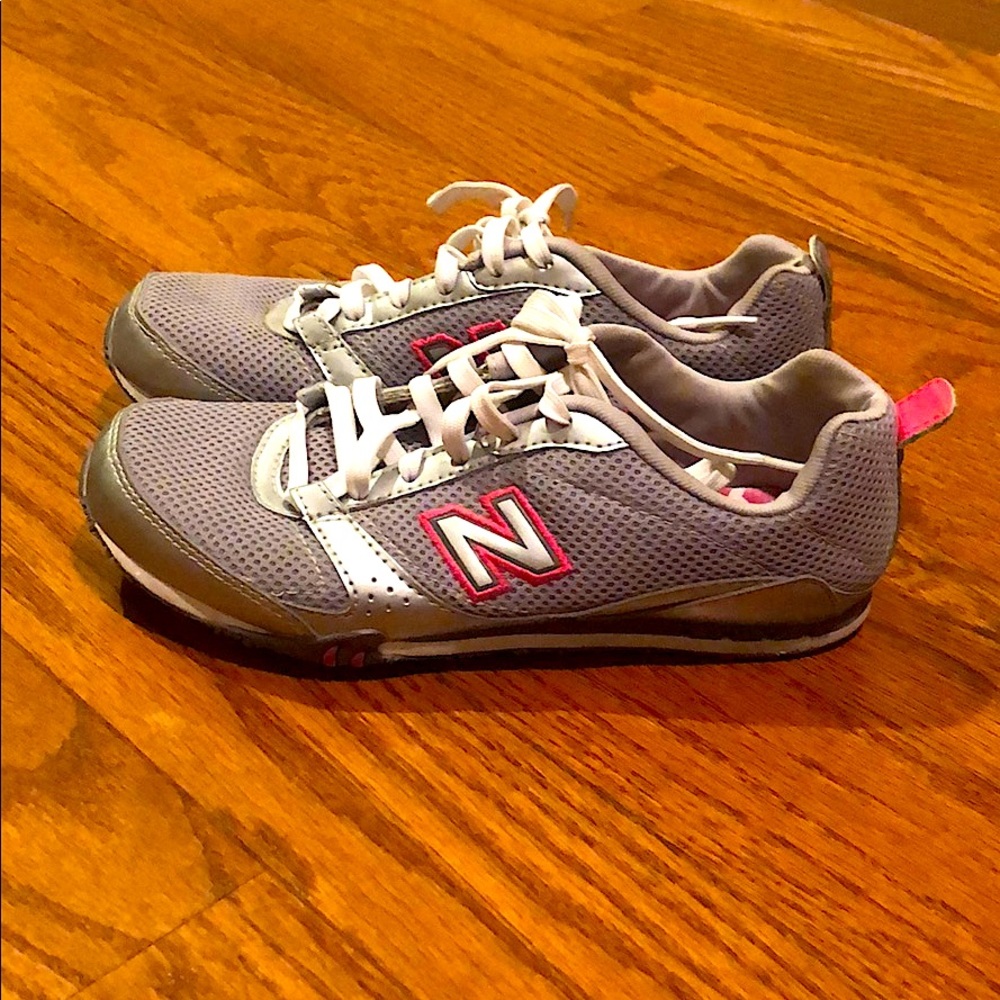 Women’s New Balance Tennis Shoes